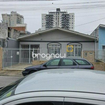 Casa com 121m², 3 quartos, 1 garagem, no bairro Estreito em Florianópolis