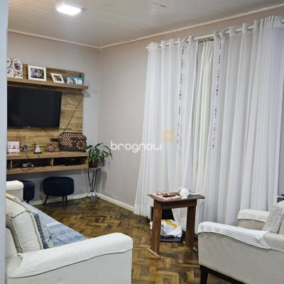 Casa com 121m², 3 quartos, 1 garagem, no bairro Estreito em Florianópolis