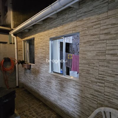 Casa com 121m², 3 quartos, 1 garagem, no bairro Estreito em Florianópolis