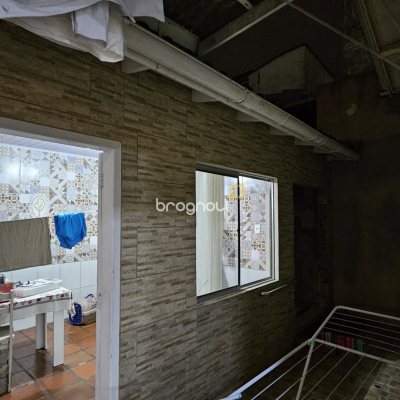 Casa com 121m², 3 quartos, 1 garagem, no bairro Estreito em Florianópolis