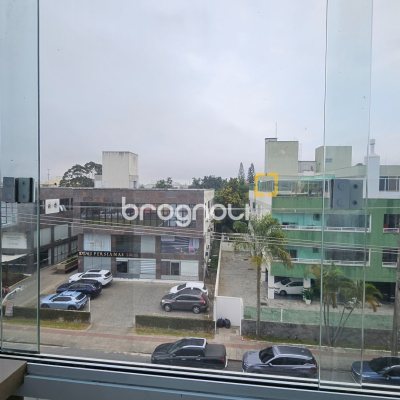 Cobertura com 144m², 3 quartos (sendo 2 suítes), 2 garagens, no bairro Ingleses em Florianópolis