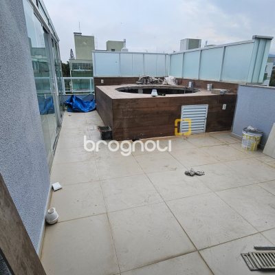 Cobertura com 144m², 3 quartos (sendo 2 suítes), 2 garagens, no bairro Ingleses em Florianópolis