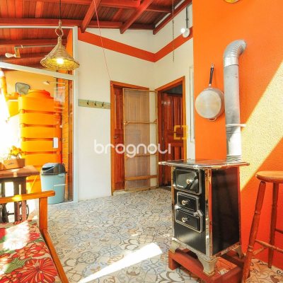 Casa com 102m², 3 quartos (sendo 1 suíte), 1 garagem, no bairro Rio Vermelho em Florianópolis