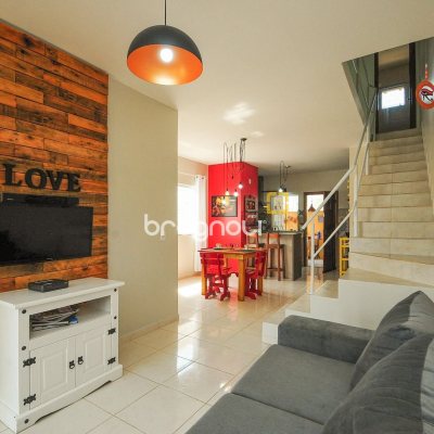 Casa com 102m², 3 quartos (sendo 1 suíte), 1 garagem, no bairro Rio Vermelho em Florianópolis