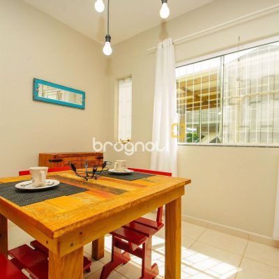 Casa com 102m², 3 quartos (sendo 1 suíte), 1 garagem, no bairro Rio Vermelho em Florianópolis