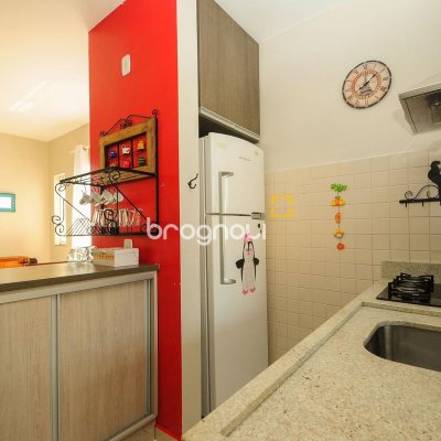 Casa com 102m², 3 quartos (sendo 1 suíte), 1 garagem, no bairro Rio Vermelho em Florianópolis
