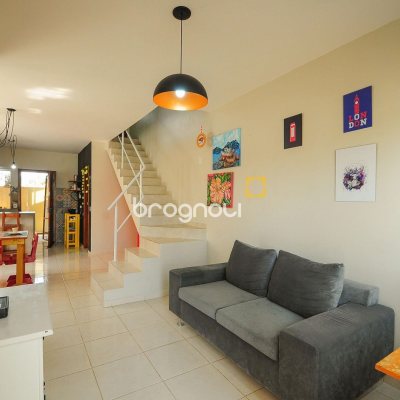 Casa com 102m², 3 quartos (sendo 1 suíte), 1 garagem, no bairro Rio Vermelho em Florianópolis