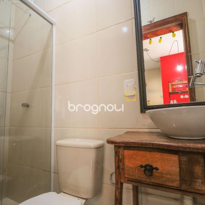 Casa com 102m², 3 quartos (sendo 1 suíte), 1 garagem, no bairro Rio Vermelho em Florianópolis