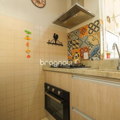 Casa com 102m², 3 quartos (sendo 1 suíte), 1 garagem, no bairro Rio Vermelho em Florianópolis