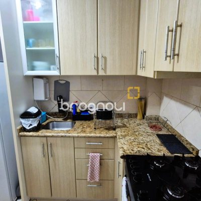 Apartamento com 51m², 2 quartos, 1 garagem, no bairro Ipiranga em São José