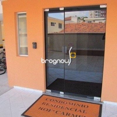Apartamento com 51m², 2 quartos, 1 garagem, no bairro Ipiranga em São José