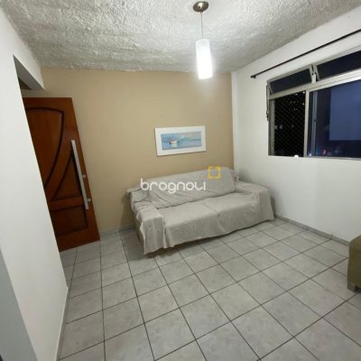 Apartamento com 48m², 3 quartos, 1 garagem, no bairro Campinas em São José