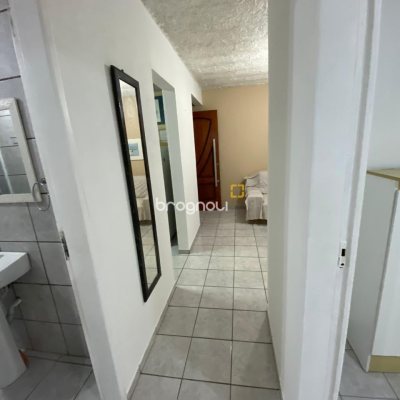 Apartamento com 48m², 3 quartos, 1 garagem, no bairro Campinas em São José