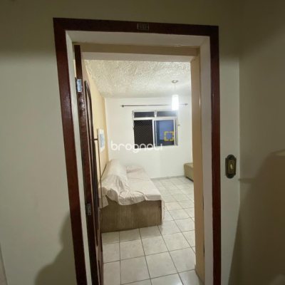 Apartamento com 48m², 3 quartos, 1 garagem, no bairro Campinas em São José