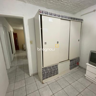 Apartamento com 48m², 3 quartos, 1 garagem, no bairro Campinas em São José