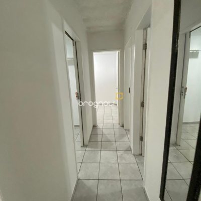 Apartamento com 48m², 3 quartos, 1 garagem, no bairro Campinas em São José