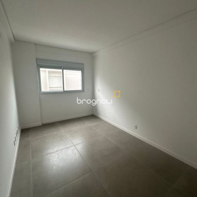 Apartamento com 66m², 2 quartos (sendo 1 suíte), 1 garagem, no bairro Ingleses em Florianópolis