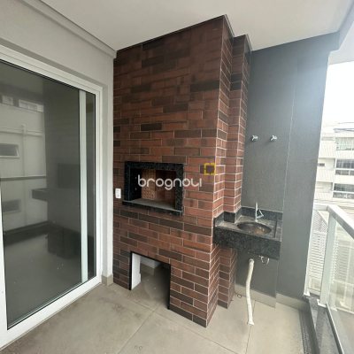 Apartamento com 66m², 2 quartos (sendo 1 suíte), 1 garagem, no bairro Ingleses em Florianópolis