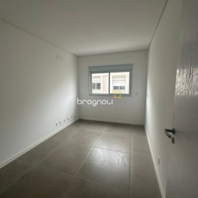 Apartamento com 66m², 2 quartos (sendo 1 suíte), 1 garagem, no bairro Ingleses em Florianópolis