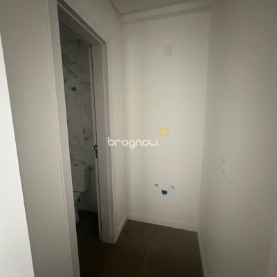 Apartamento com 66m², 2 quartos (sendo 1 suíte), 1 garagem, no bairro Ingleses em Florianópolis