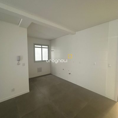 Apartamento com 66m², 2 quartos (sendo 1 suíte), 1 garagem, no bairro Ingleses em Florianópolis