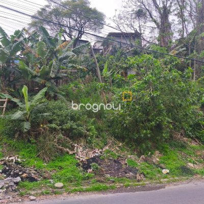 Terreno com 480m², no bairro Saco Grande em Florianópolis