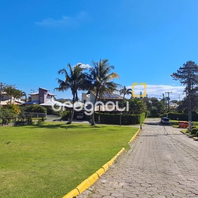27826 com 453m², no bairro Cachoeira do Bom Jesus em Florianópolis