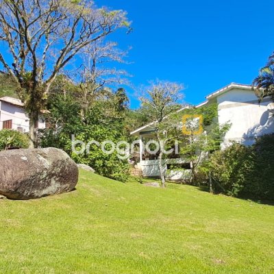 27826 com 453m², no bairro Cachoeira do Bom Jesus em Florianópolis