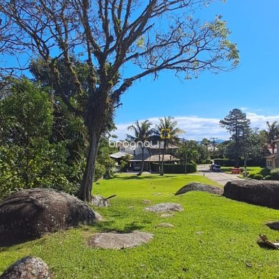 27826 com 453m², no bairro Cachoeira do Bom Jesus em Florianópolis