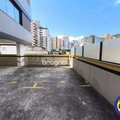 Sala com 48m², 1 garagem, no bairro Centro em Florianópolis