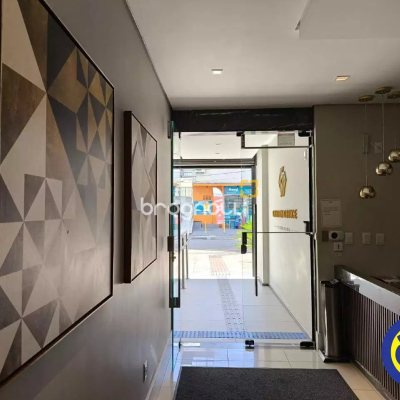 Sala com 48m², 1 garagem, no bairro Centro em Florianópolis
