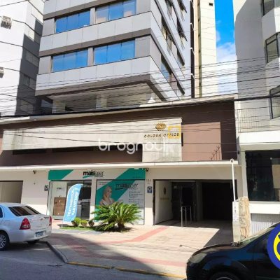 Sala com 48m², 1 garagem, no bairro Centro em Florianópolis