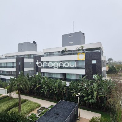 Apartamento com 186m², 3 quartos (sendo 3 suítes), 2 garagens, no bairro Jurerê Internacional em Florianópolis