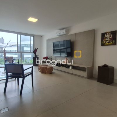 Apartamento com 186m², 3 quartos (sendo 3 suítes), 2 garagens, no bairro Jurerê Internacional em Florianópolis