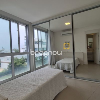 Apartamento com 186m², 3 quartos (sendo 3 suítes), 2 garagens, no bairro Jurerê Internacional em Florianópolis