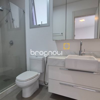 Apartamento com 186m², 3 quartos (sendo 3 suítes), 2 garagens, no bairro Jurerê Internacional em Florianópolis