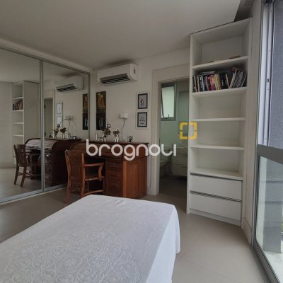Apartamento com 186m², 3 quartos (sendo 3 suítes), 2 garagens, no bairro Jurerê Internacional em Florianópolis