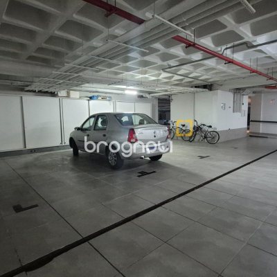 Apartamento com 186m², 3 quartos (sendo 3 suítes), 2 garagens, no bairro Jurerê Internacional em Florianópolis