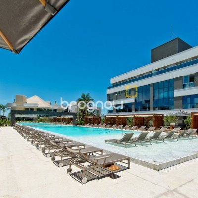 Apartamento com 186m², 3 quartos (sendo 3 suítes), 2 garagens, no bairro Jurerê Internacional em Florianópolis