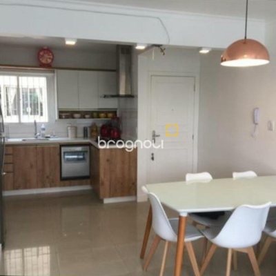 Apartamento com 81m², 3 quartos (sendo 1 suíte), 1 garagem, no bairro Estreito em Florianópolis