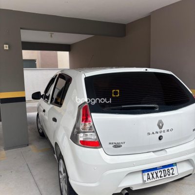 Apartamento com 68m², 2 quartos (sendo 1 suíte), 1 garagem, no bairro Pagani em Palhoça