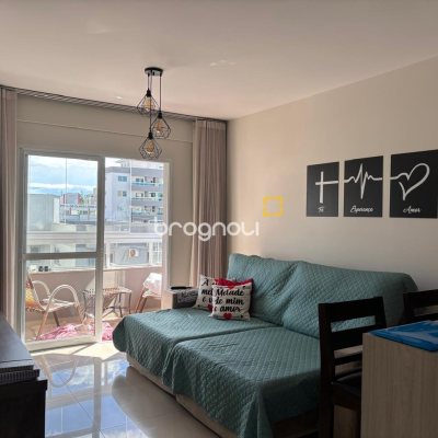 Apartamento com 68m², 2 quartos (sendo 1 suíte), 1 garagem, no bairro Pagani em Palhoça