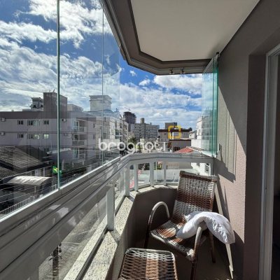 Apartamento com 68m², 2 quartos (sendo 1 suíte), 1 garagem, no bairro Pagani em Palhoça