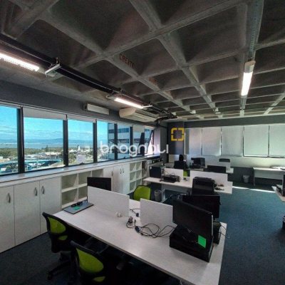 Sala com 167m², 2 garagens, no bairro João Paulo em Florianópolis