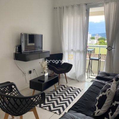 Apartamento com 63m², 2 quartos (sendo 1 suíte), 1 garagem, no bairro Canasvieiras em Florianópolis