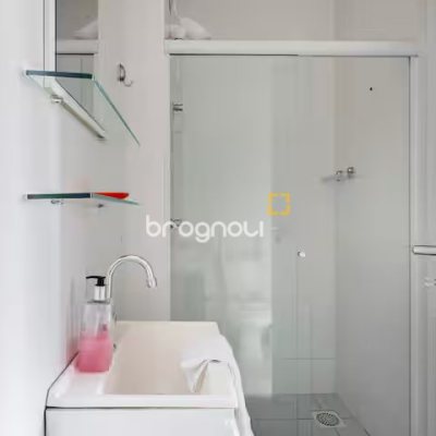 Apartamento com 63m², 2 quartos (sendo 1 suíte), 1 garagem, no bairro Canasvieiras em Florianópolis