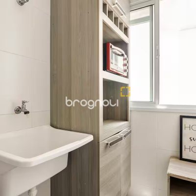 Apartamento com 63m², 2 quartos (sendo 1 suíte), 1 garagem, no bairro Canasvieiras em Florianópolis