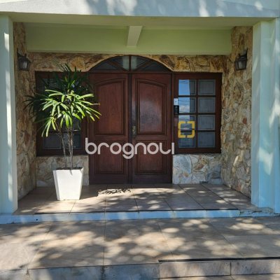 Apartamento com 62m², 2 quartos, 1 garagem, no bairro Capoeiras em Florianópolis