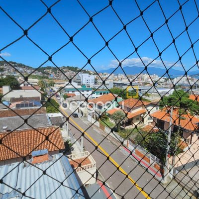 Apartamento com 62m², 2 quartos, 1 garagem, no bairro Capoeiras em Florianópolis