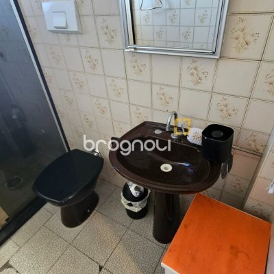 Apartamento com 62m², 2 quartos, 1 garagem, no bairro Capoeiras em Florianópolis